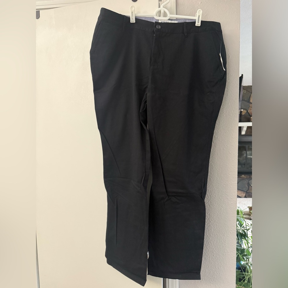 Amazon Essentials Black Chino Pants
